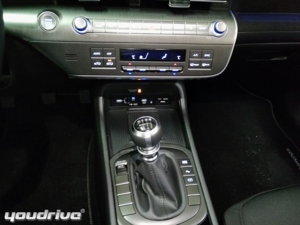 HYUNDAI Kona / 1.0 T-GDI XTech - 16