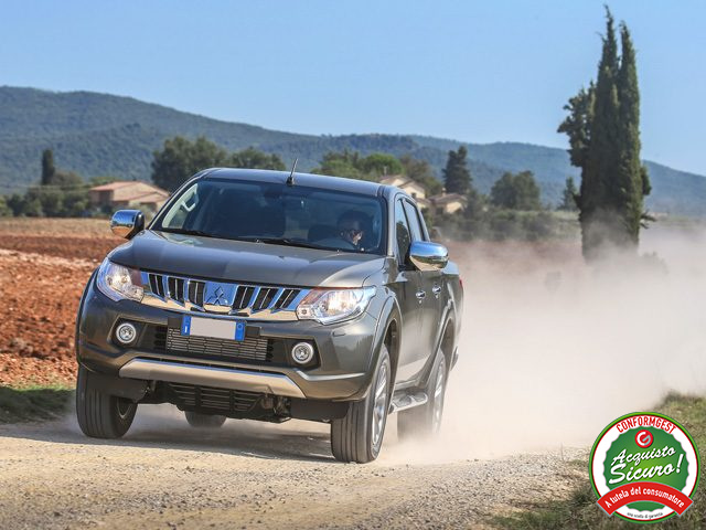 MITSUBISHI L200 Bianco pastello
