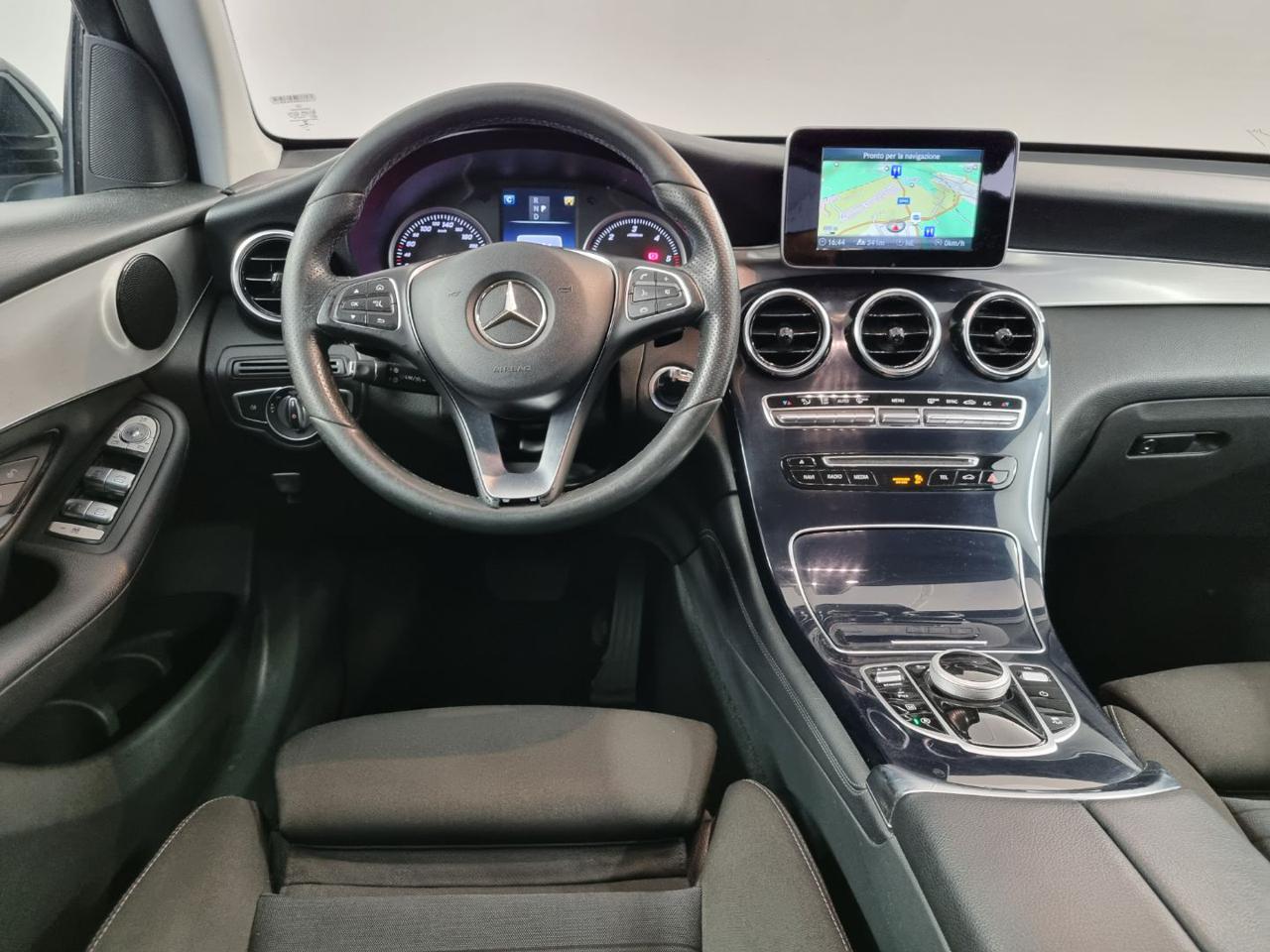 MERCEDES-BENZ GLC 220 d 4Matic Exclusive - 19