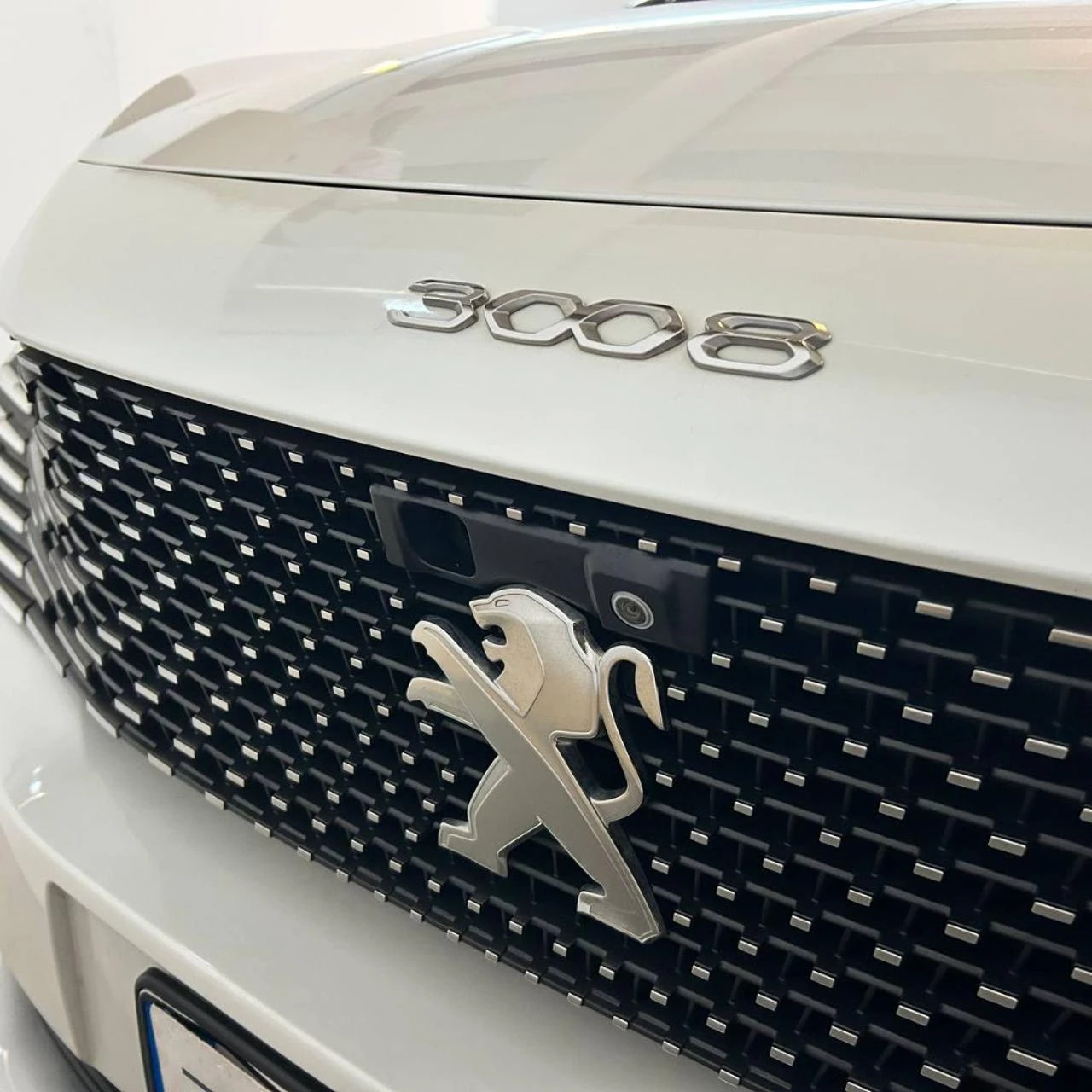 PEUGEOT 3008 Hybrid4 300 e-EAT8 GT Pack TETTO APRIBILE - 39