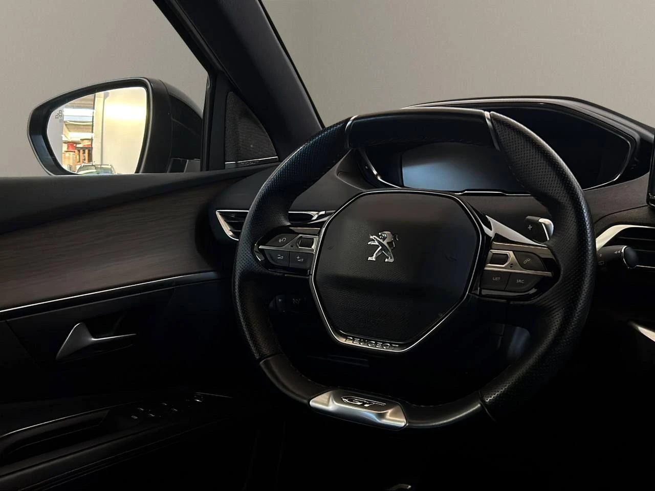 PEUGEOT 3008 Hybrid4 300 e-EAT8 GT Pack TETTO APRIBILE - 17