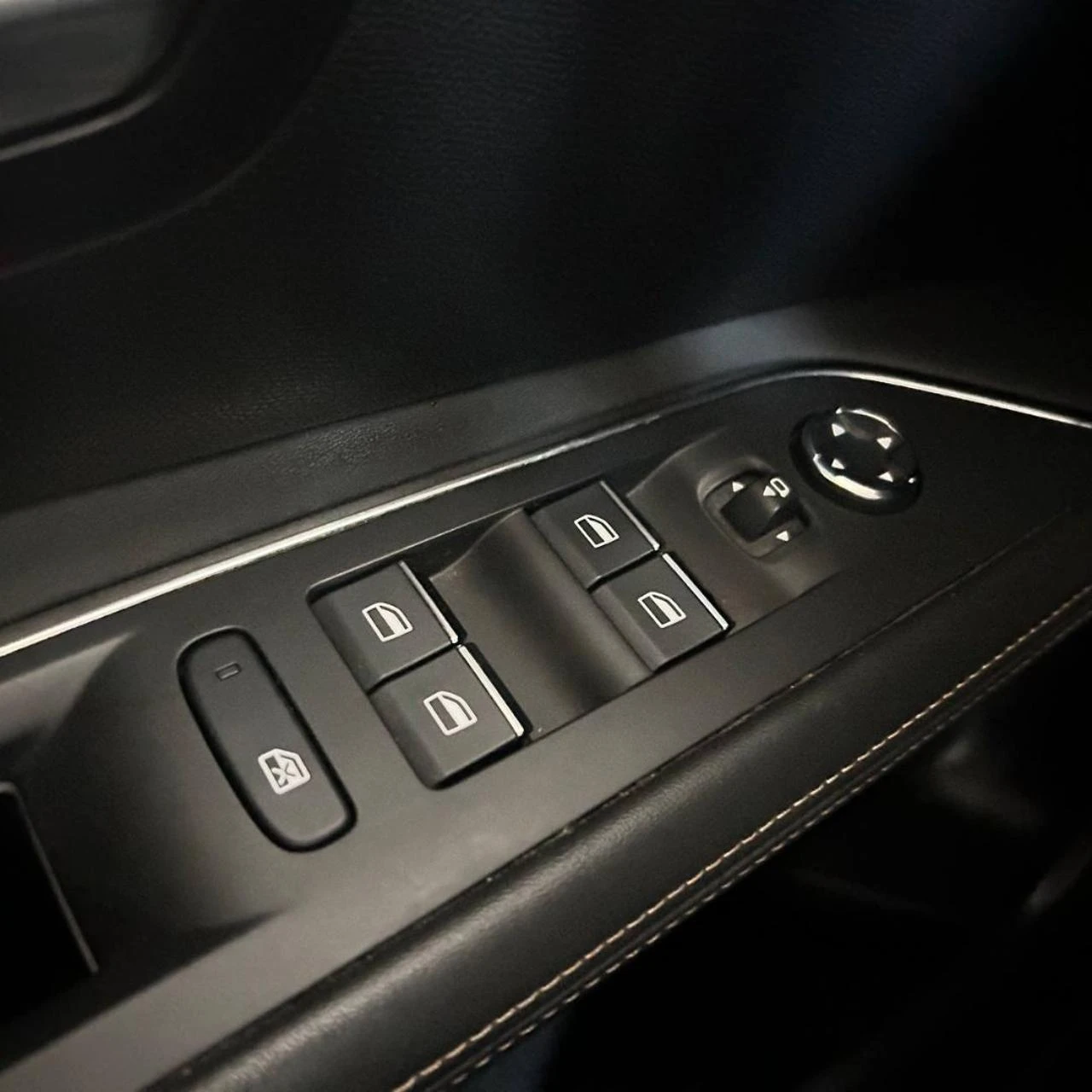 PEUGEOT 3008 Hybrid4 300 e-EAT8 GT Pack TETTO APRIBILE - 34