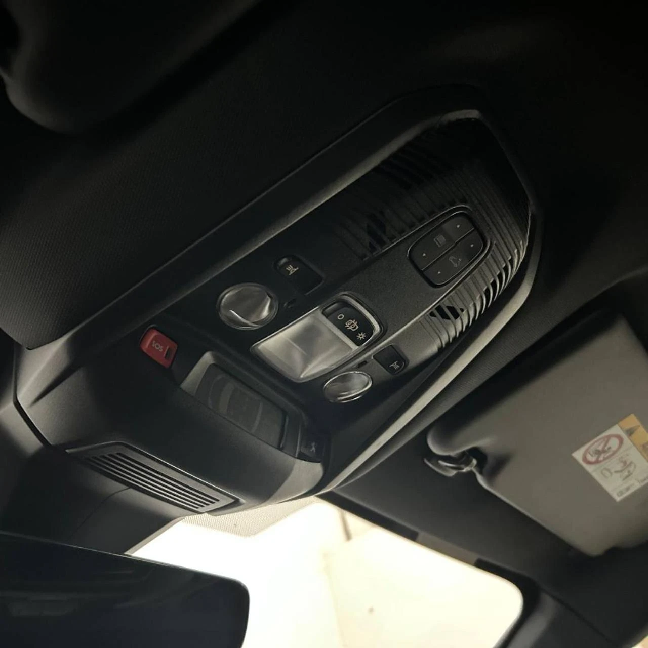 PEUGEOT 3008 Hybrid4 300 e-EAT8 GT Pack TETTO APRIBILE - 28
