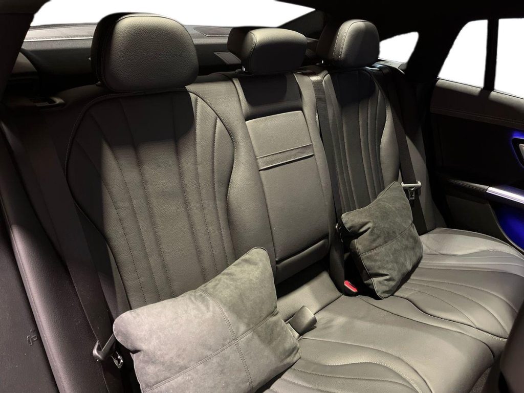 MERCEDES-BENZ EQE 350 4Matic Premium Plus - 14