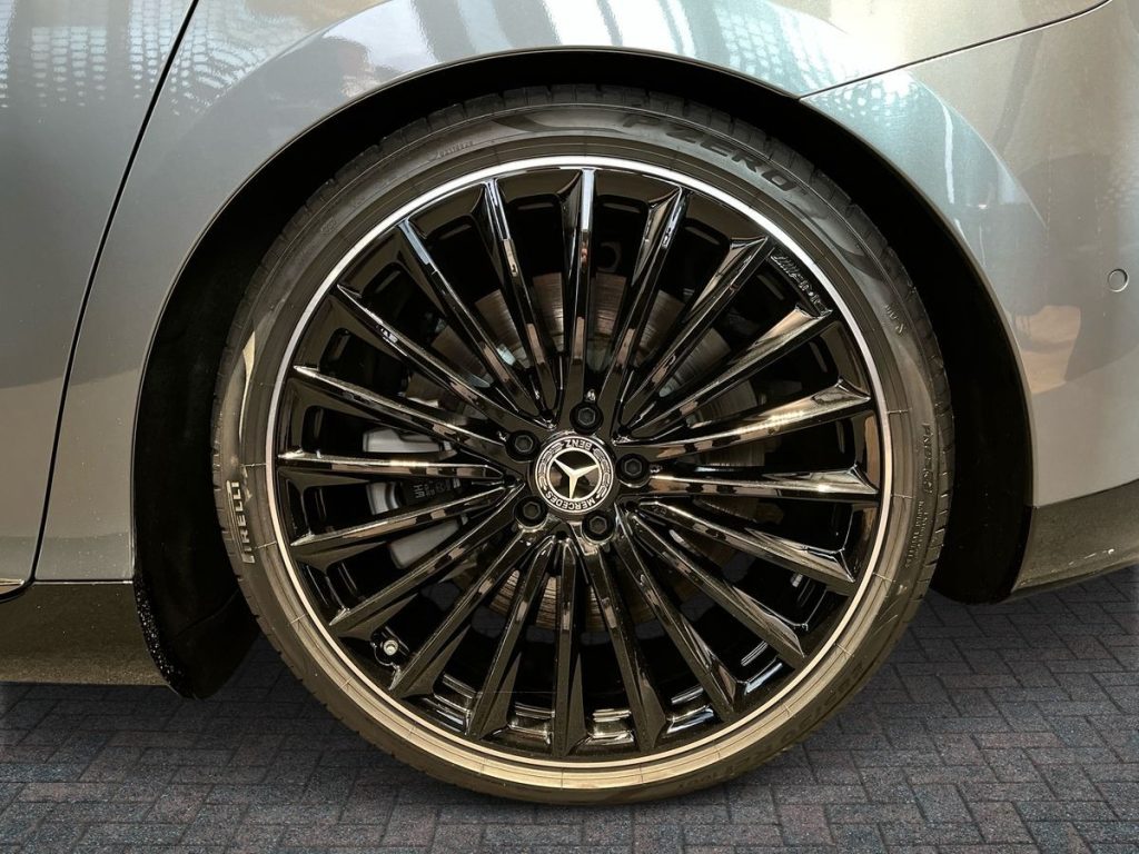 MERCEDES-BENZ EQE 350 4Matic Premium Plus - 6