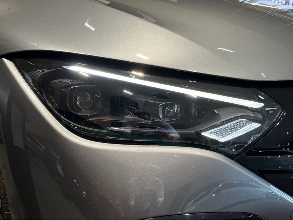 MERCEDES-BENZ EQE 350 4Matic Premium Plus - 5