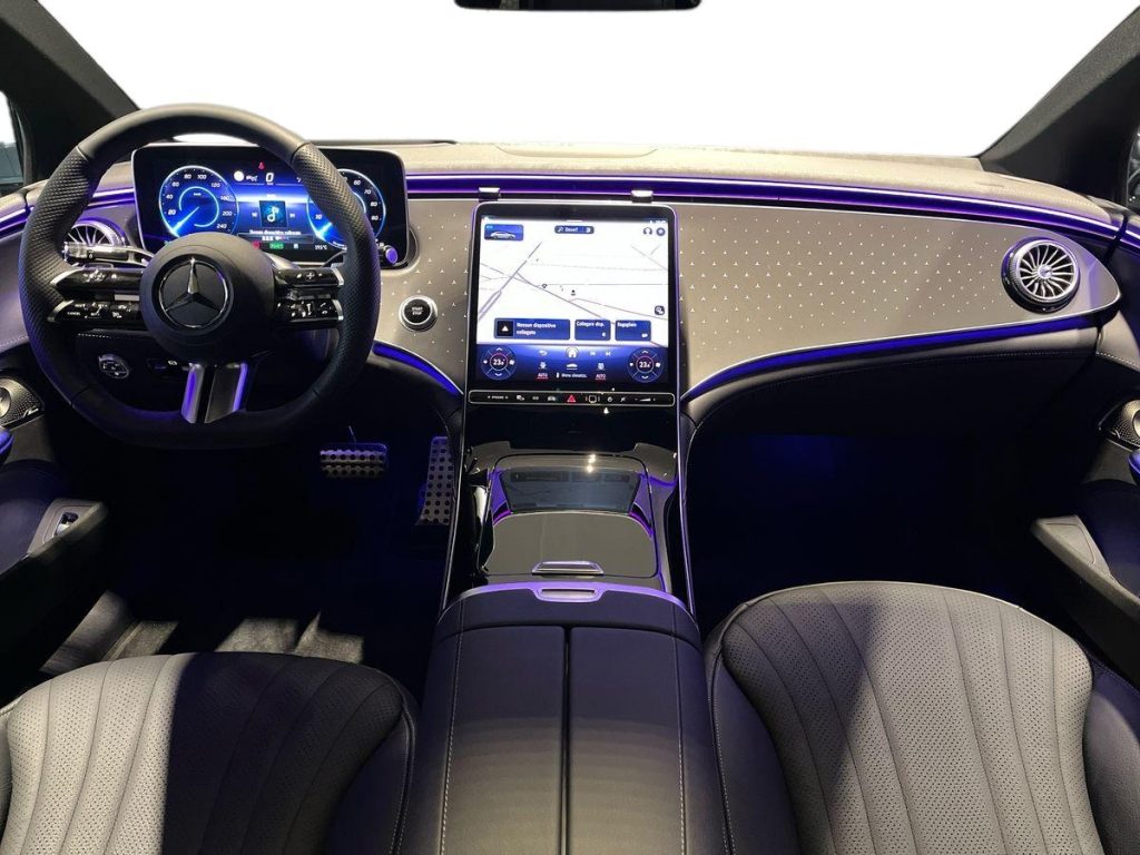 MERCEDES-BENZ EQE 350 4Matic Premium Plus - 8