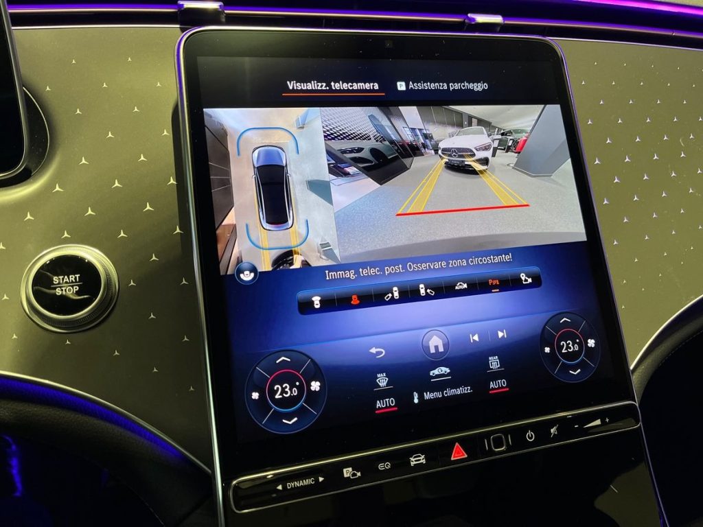 MERCEDES-BENZ EQE 350 4Matic Premium Plus - 11