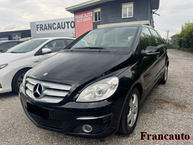 MERCEDES-BENZ B 180 Nero metallizzato