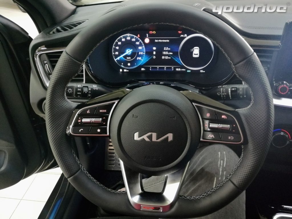 KIA XCeed / 1.0 T-GDi 100 CV Urban - 10