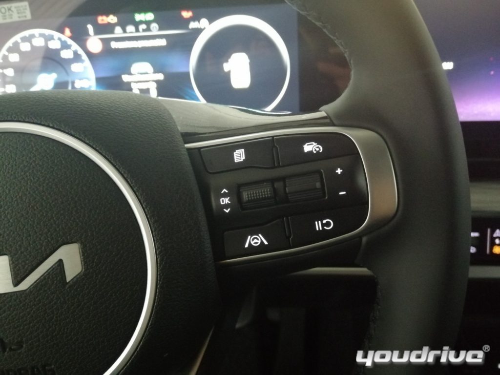 KIA Sportage / 1.6 TGDI MILD HYBRID BENZINA - 12