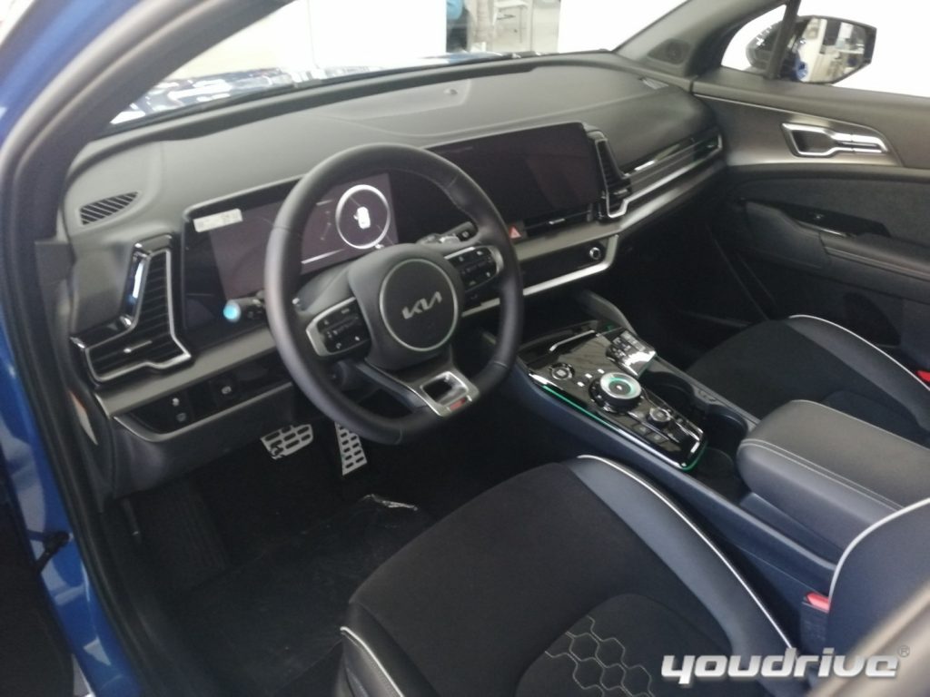 KIA Sportage / 1.6 TGDI MILD HYBRID BENZINA - 9