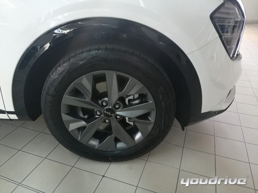 KIA Sportage / 1.6 HEV FULL HYBRID BENZINA - 15