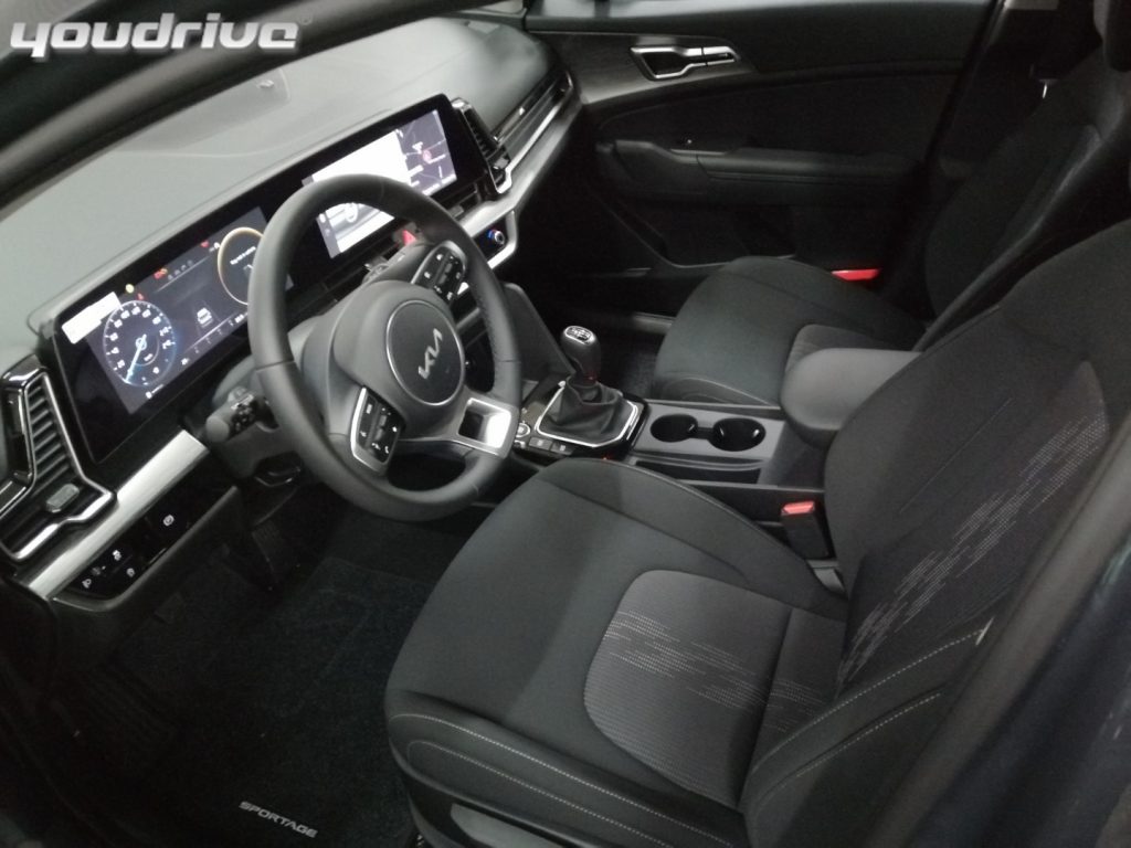 KIA Sportage / 1.6 TGDi AWD AT6 PHEV BUSINESS 245 CV - 8