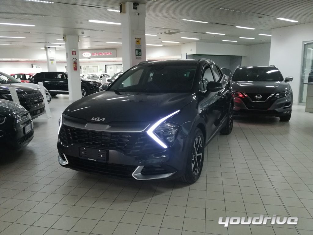 KIA Sportage / 1.6 CRDI MILD HYBRID DIESEL - 14