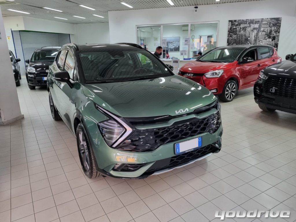KIA Sportage / 1.6 CRDI MILD HYBRID DIESEL - 18