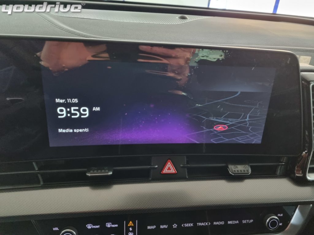 KIA Sportage / 1.6 CRDI MILD HYBRID DIESEL - 12