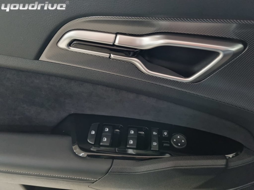 KIA Sportage / 1.6 CRDI MILD HYBRID DIESEL - 14