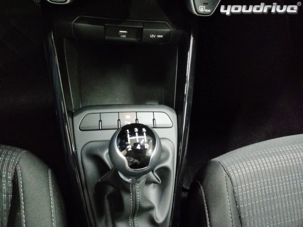 KIA Stonic / 1.2 MPI 79 CV City - 16