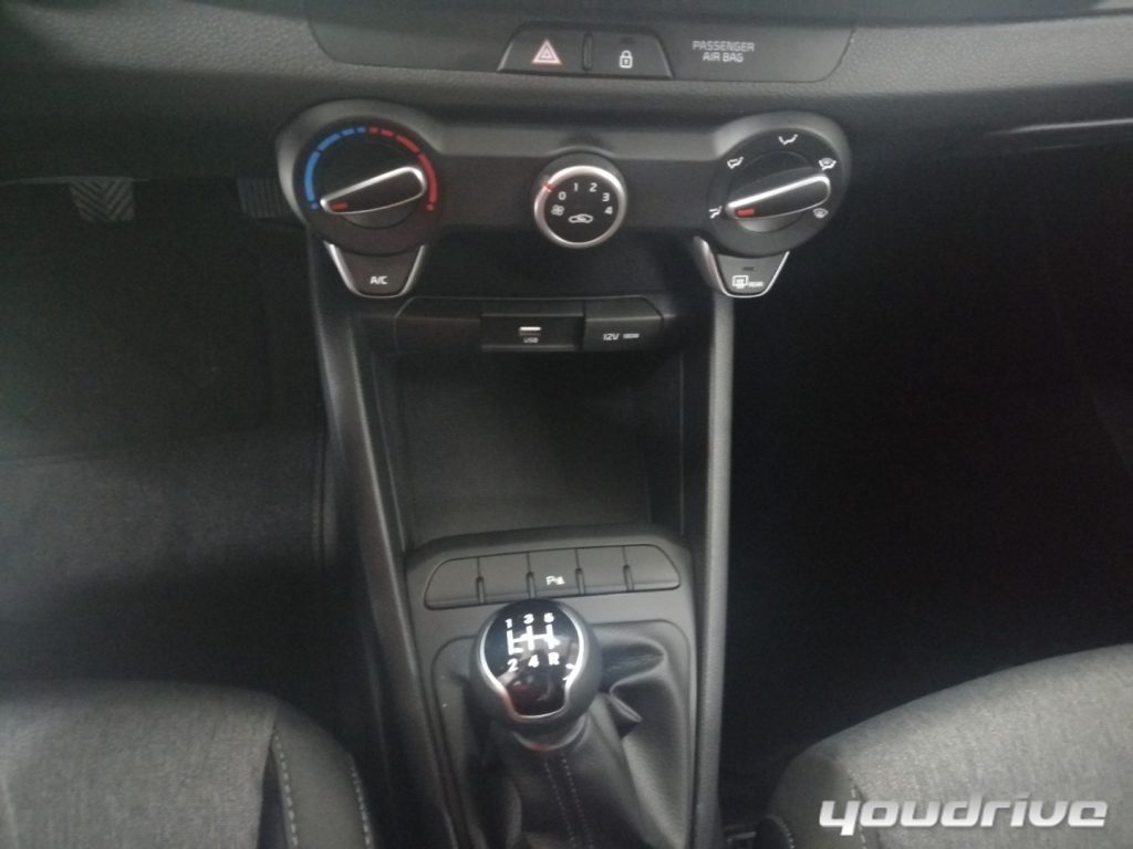 KIA Stonic / 1.0 T-GDi 100 CV MHEV MT Style Special Edition - 14