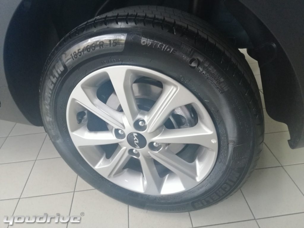 KIA Stonic / 1.0 T-GDi 100 CV MHEV MT Style Special Edition - 16