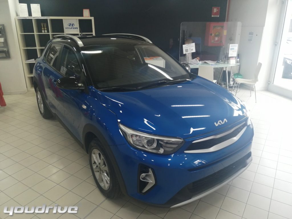 KIA Stonic / 1.0 T-GDi 100 CV MHEV MT Style Special Edition - 3