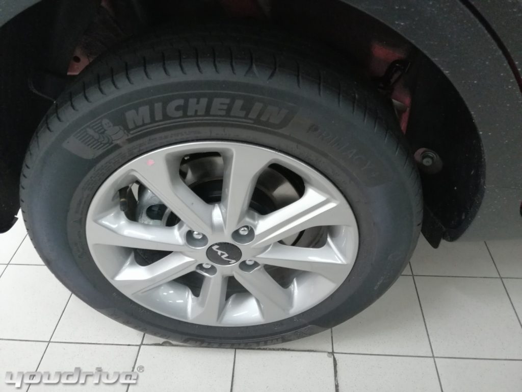 KIA Stonic / 1.0 T-GDi 100 CV MHEV MT Style Special Edition - 16