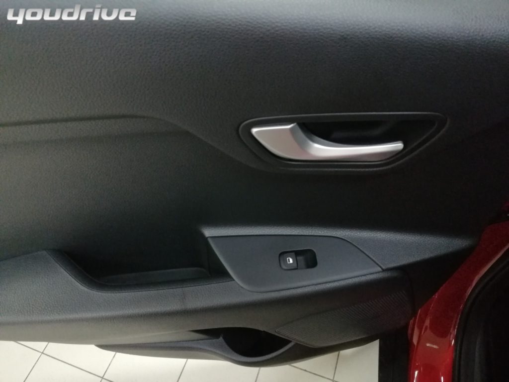 KIA Stonic / 1.0 T-GDi 100 CV MHEV MT Style Special Edition - 18