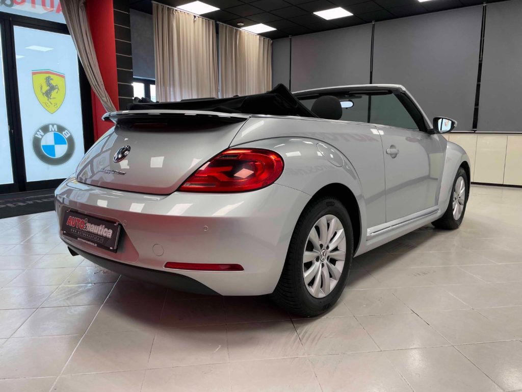VOLKSWAGEN Maggiolino CABRIO 1.6 TDI DESIGN 105CV - 11