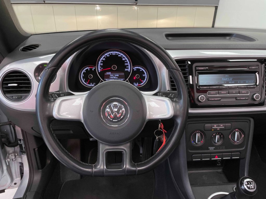 VOLKSWAGEN Maggiolino CABRIO 1.6 TDI DESIGN 105CV - 20