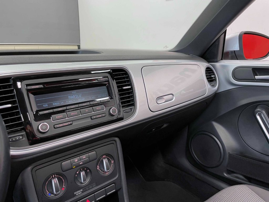 VOLKSWAGEN Maggiolino CABRIO 1.6 TDI DESIGN 105CV - 22