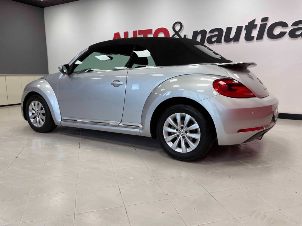 VOLKSWAGEN Maggiolino CABRIO 1.6 TDI DESIGN 105CV - 41