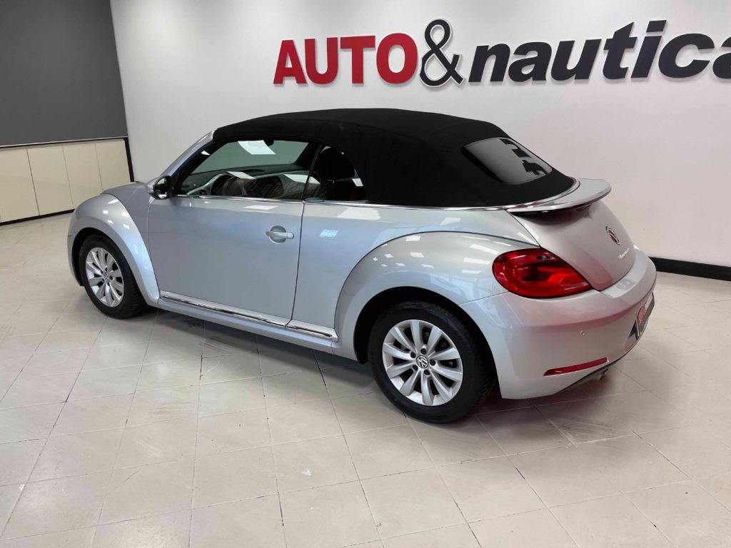 VOLKSWAGEN Maggiolino CABRIO 1.6 TDI DESIGN 105CV - 42