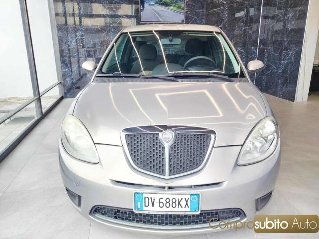 LANCIA Ypsilon Argent Pastel