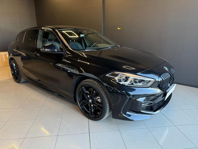 BMW 118 Nero metallizzato