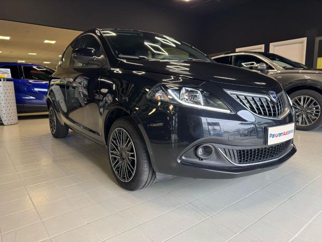 LANCIA Ypsilon Nero metallizzato