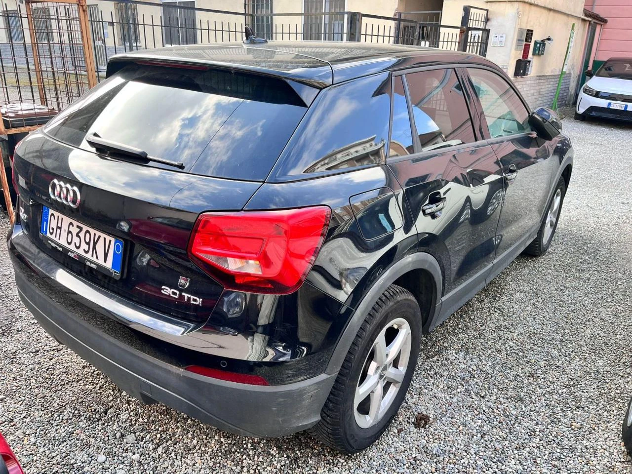 AUDI Q2 30 TDI S tronic Business Design - 6
