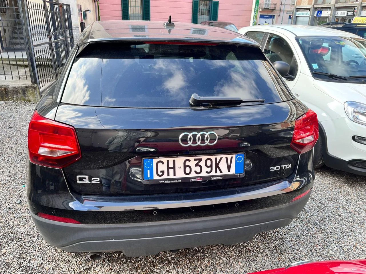 AUDI Q2 30 TDI S tronic Business Design - 5