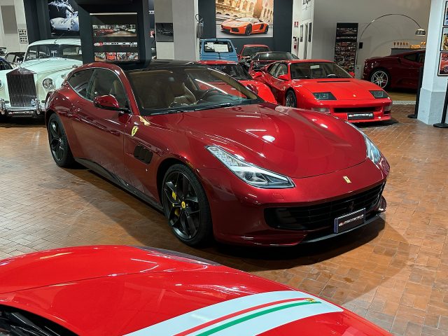FERRARI GTC4 Lusso Rosso California extraserie metallizzato