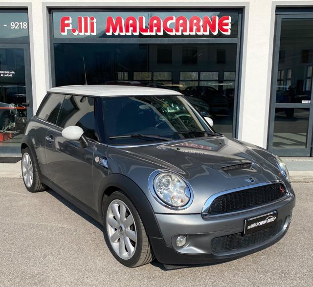 MINI Cooper S Grigio metallizzato