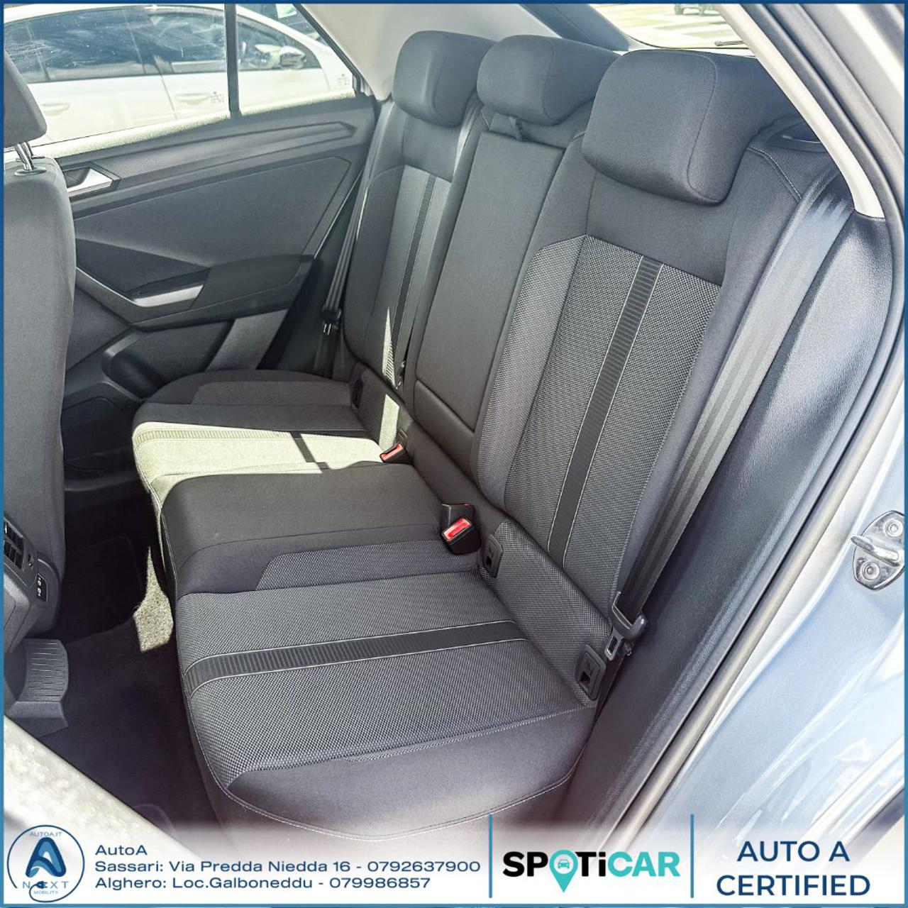 VOLKSWAGEN T-Roc 1.0 TSI Style - 11