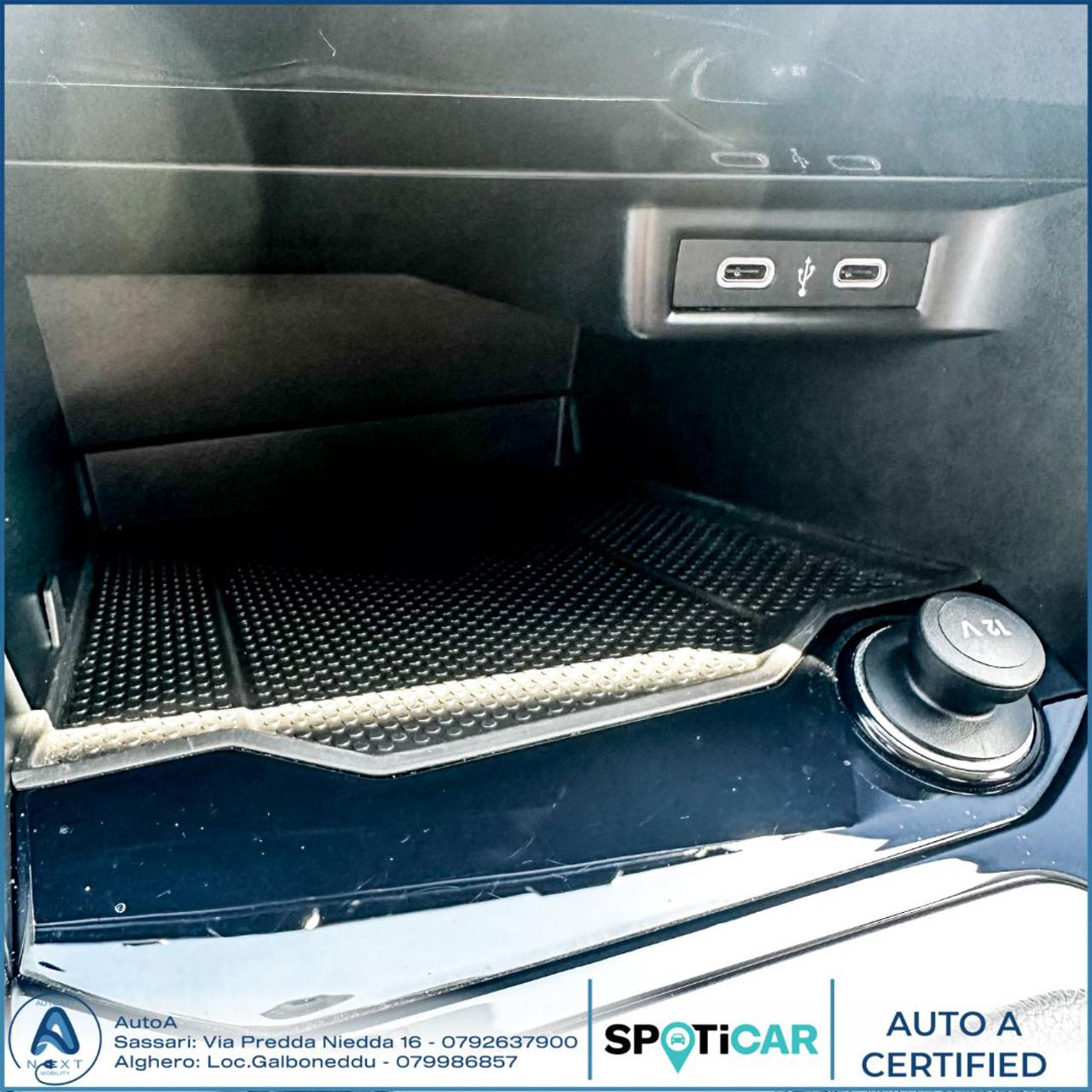 VOLKSWAGEN T-Roc 1.0 TSI Style - 22