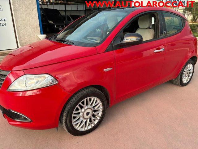LANCIA Ypsilon Rosso pastello