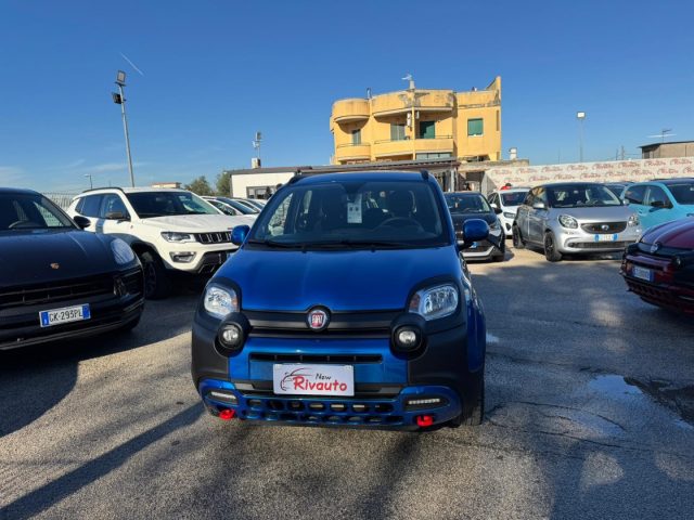 FIAT Panda Cross Blu metallizzato