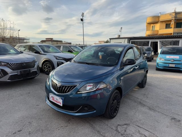 LANCIA Ypsilon Azzurro metallizzato