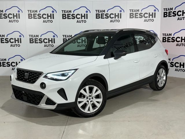 SEAT Arona Bianco pastello