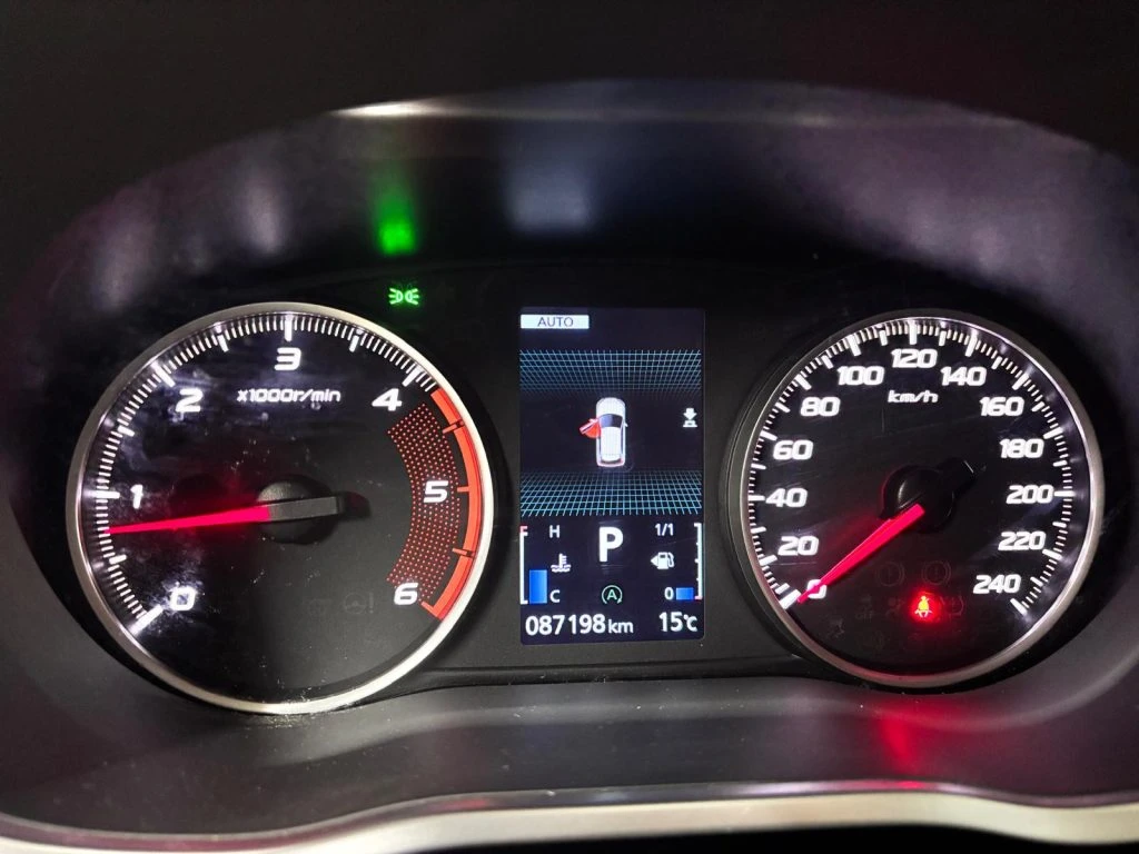 MITSUBISHI Eclipse Cross 2.2 Diamond 4wd auto - Grid Foto 13