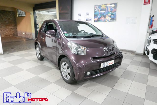 TOYOTA iQ Bordeaux metallizzato