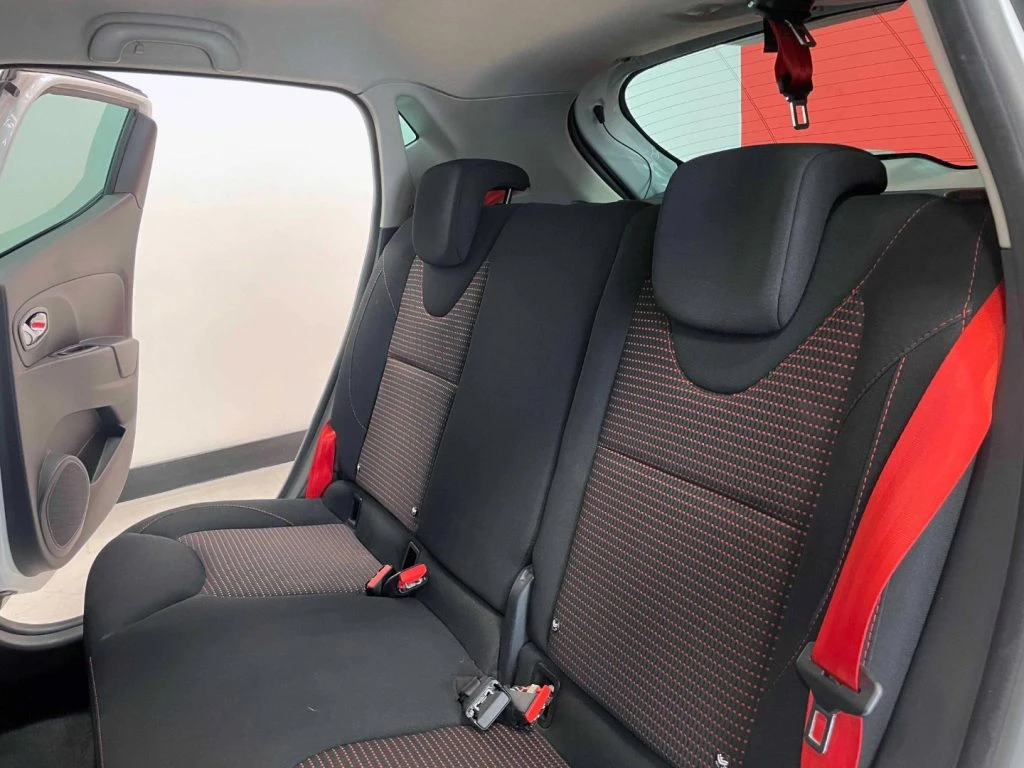 RENAULT Clio 5P 1.6 16V RS 200CV EDC - 29