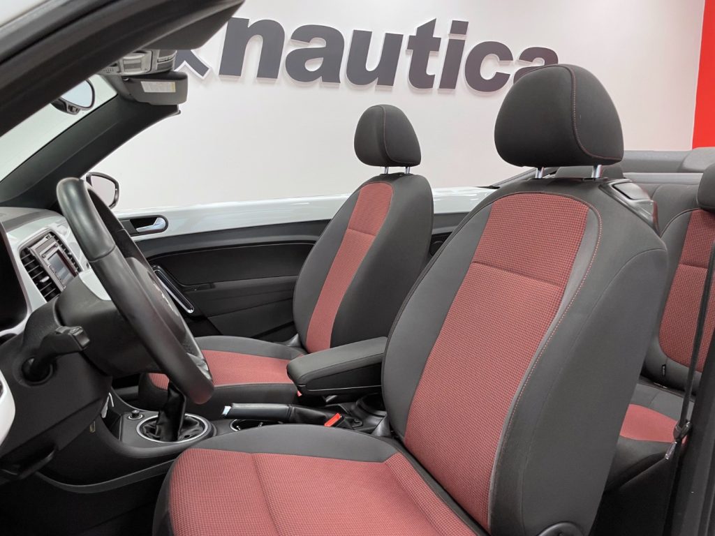 VOLKSWAGEN Maggiolino CABRIO 1.6 TDI DESIGN 105CV - 18